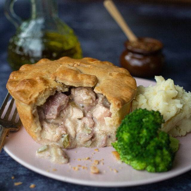 Chicken Ham and Leek Pie